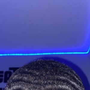 Meet your Posher, Niles